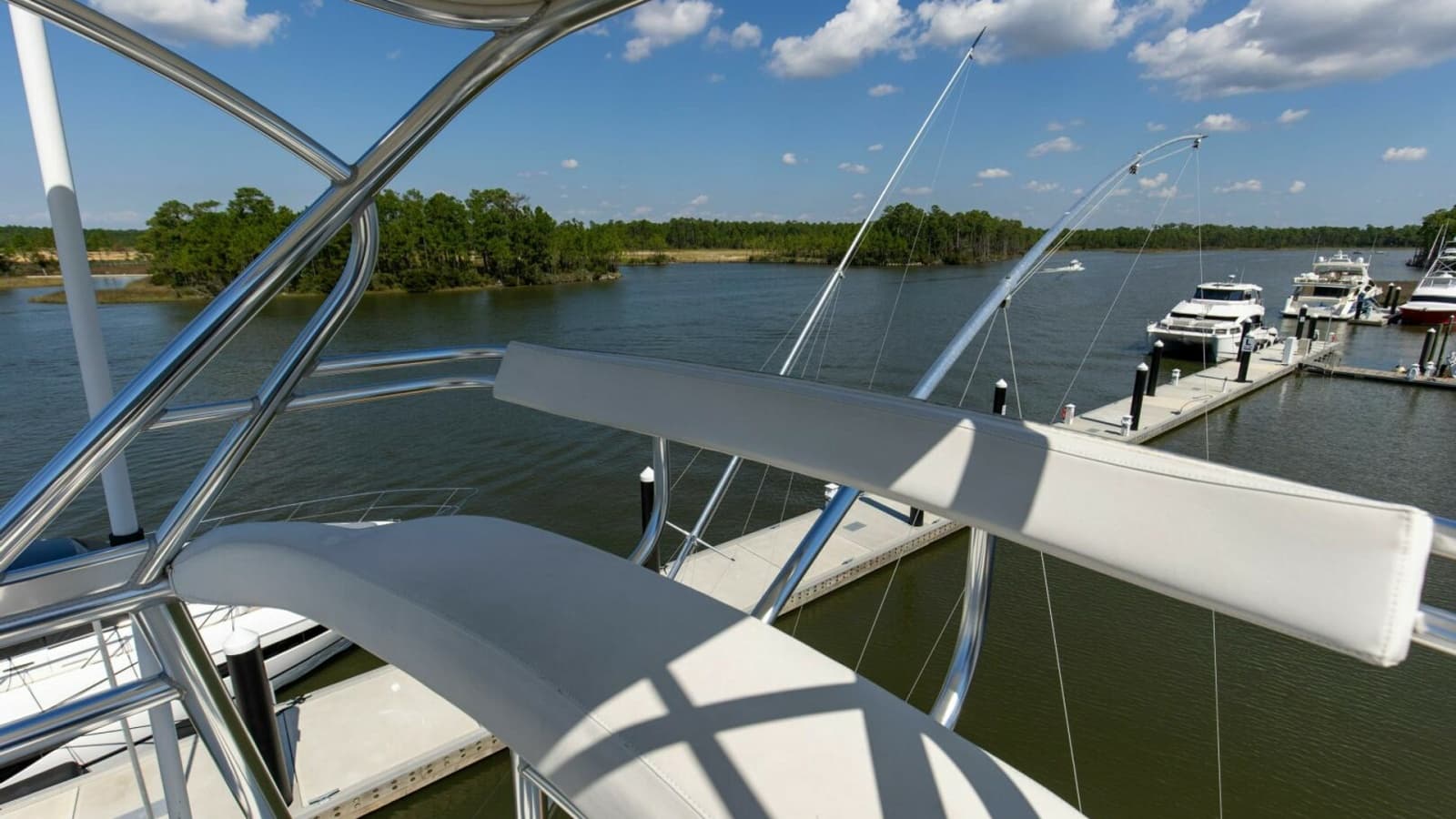 2005 Whiticar 76 Enclosed Bridge - Photo 51