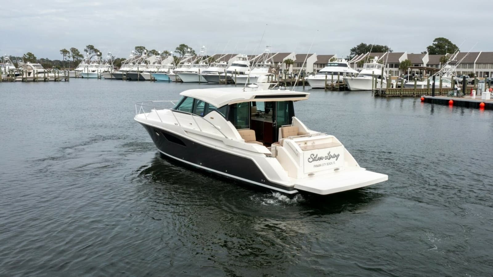 2015 Tiara Yachts 44 Coupe - Photo 53