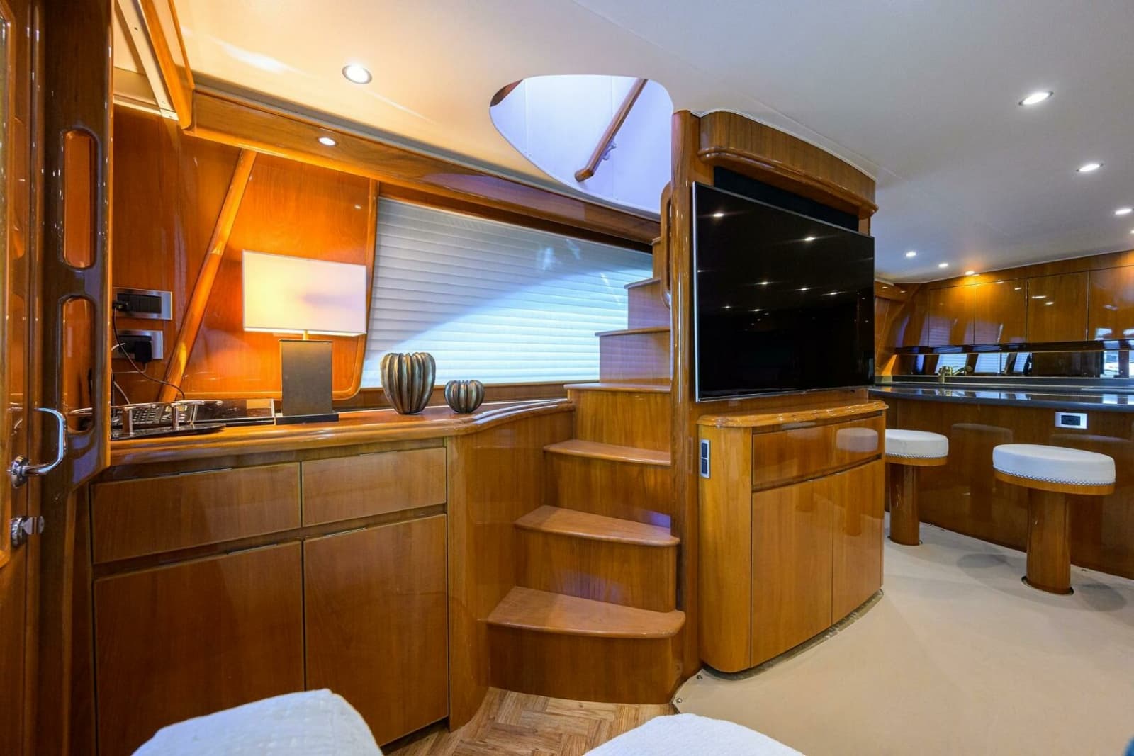 2014 Viking 76 Enclosed Bridge - Photo 11