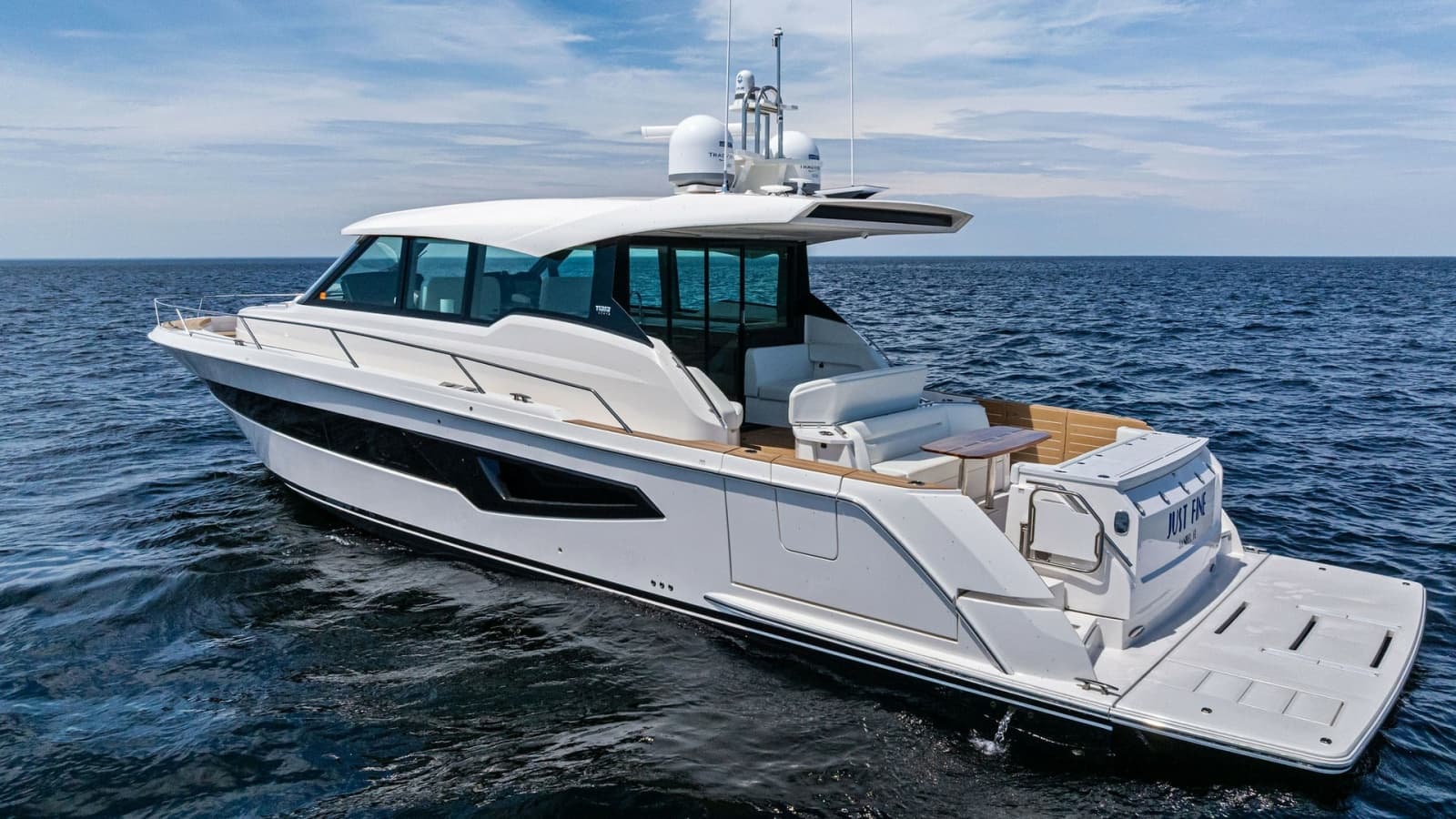 2025 Tiara Yachts EX 60 - Photo 11