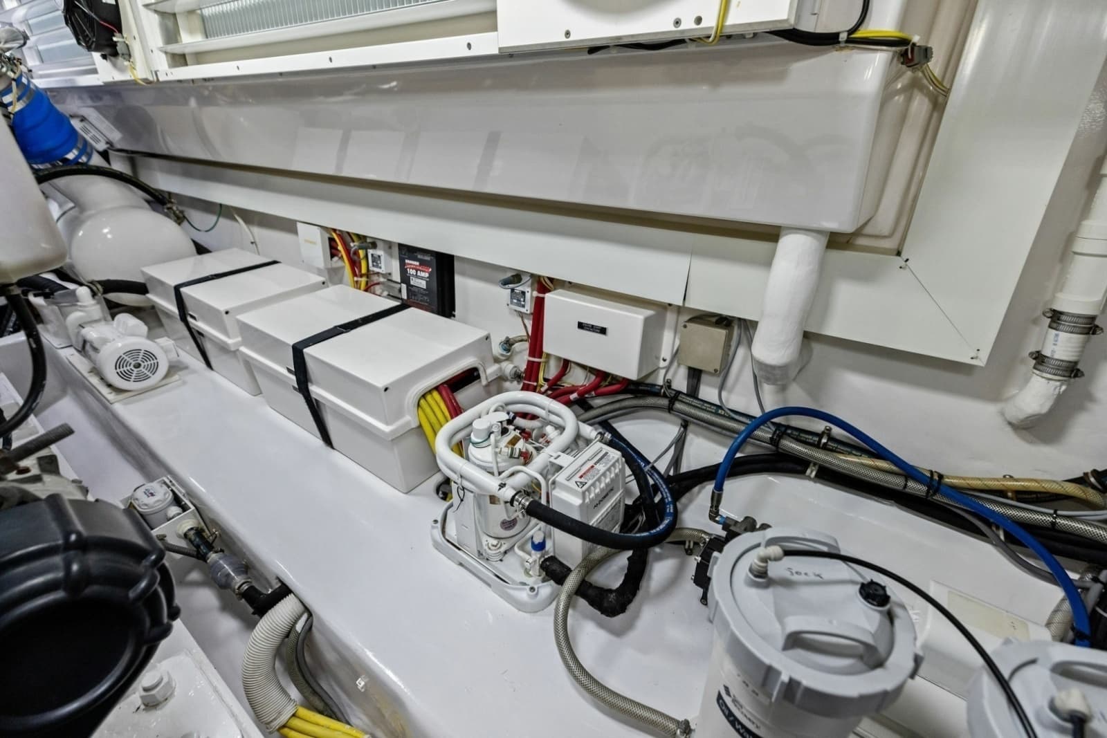 2008 Viking 68 Skybridge - Photo 131