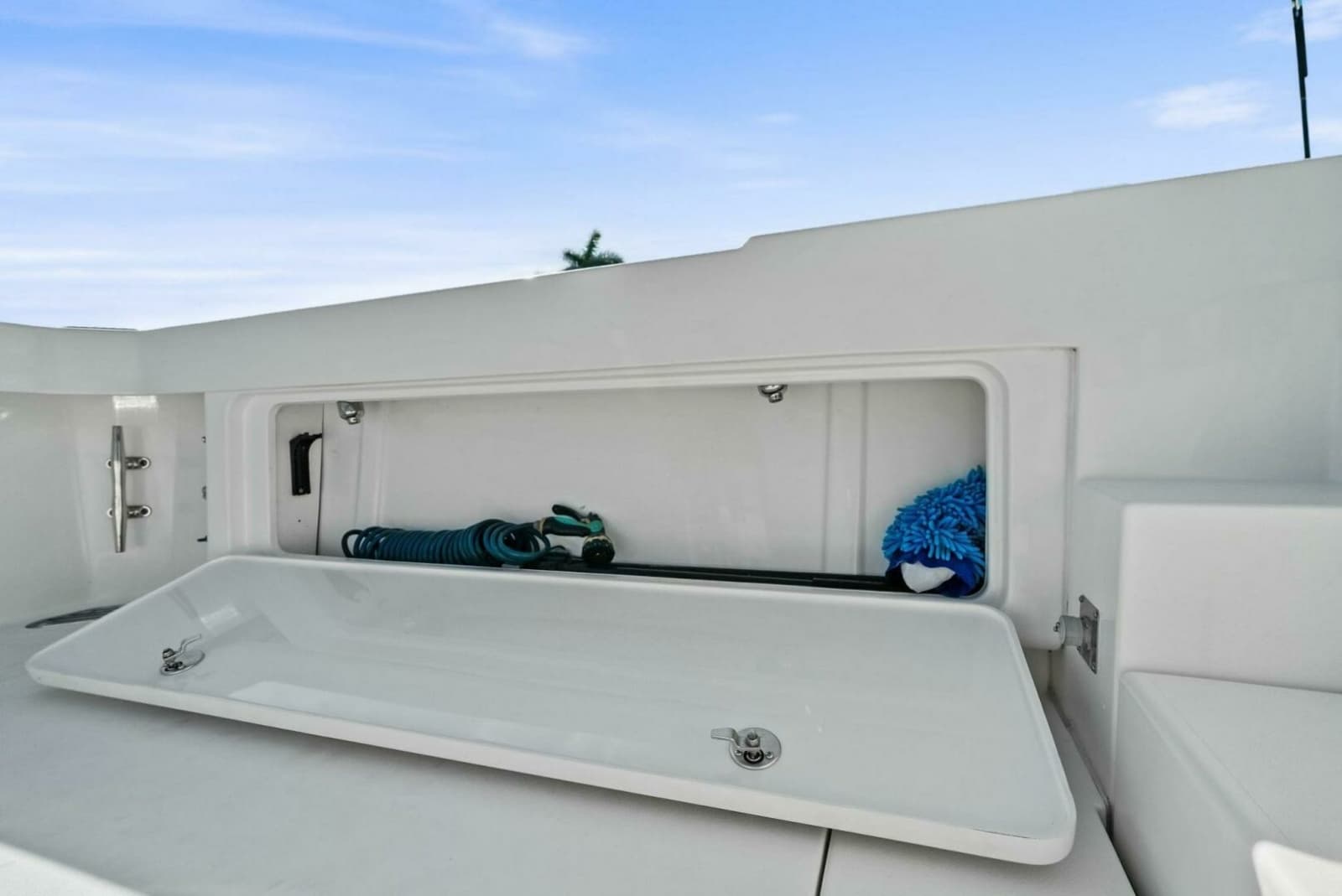 2017 Bertram 35 Flybridge - Photo 35