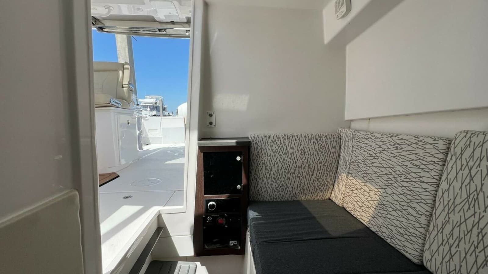 2019 Everglades 340 Dual Console - Photo 5