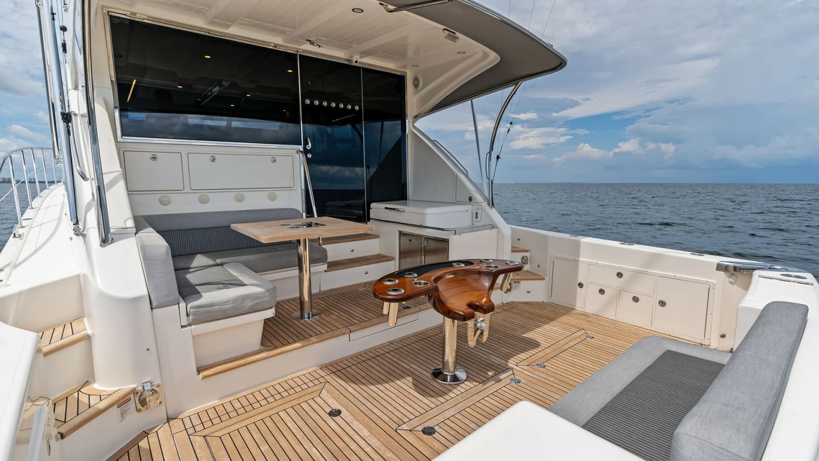 2021 Riviera 57 Enclosed Bridge - Photo 28