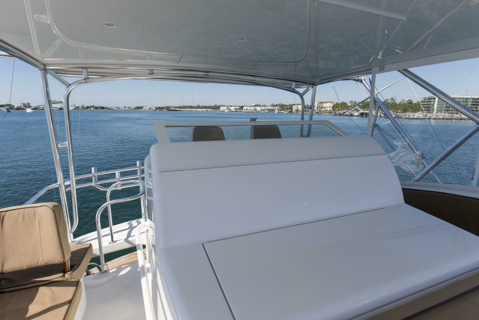 2008 Hatteras 60 Convertible - Photo 30