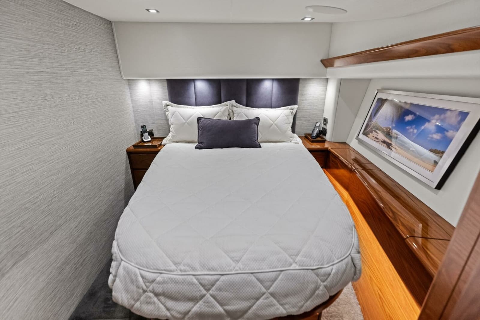 2023 Viking 54 Convertible - Photo 33