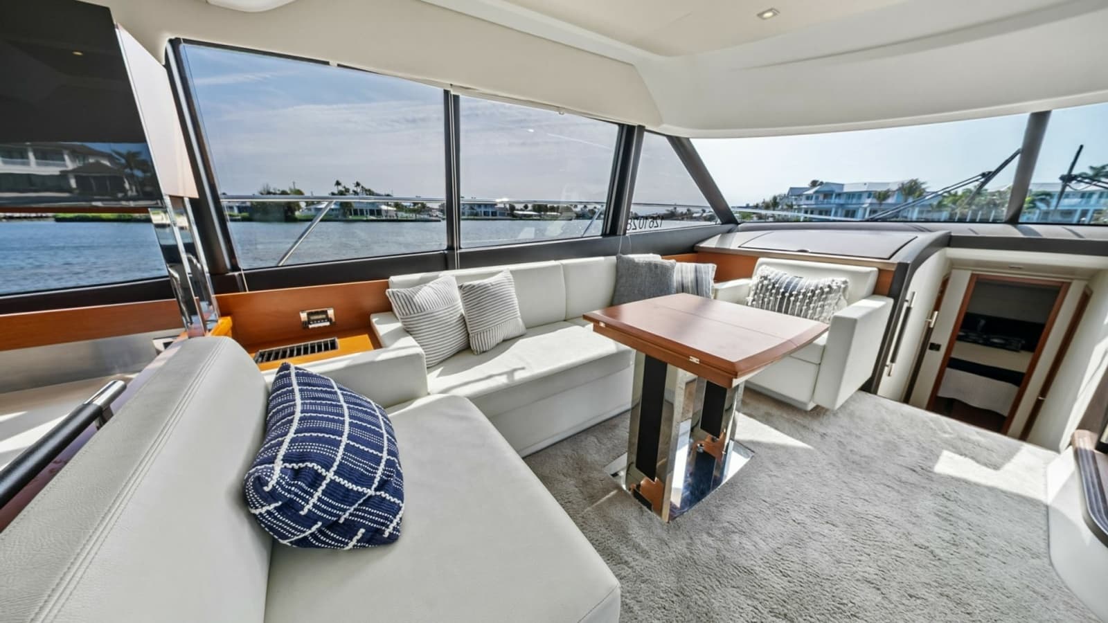 2015 Prestige 550 - Photo 27