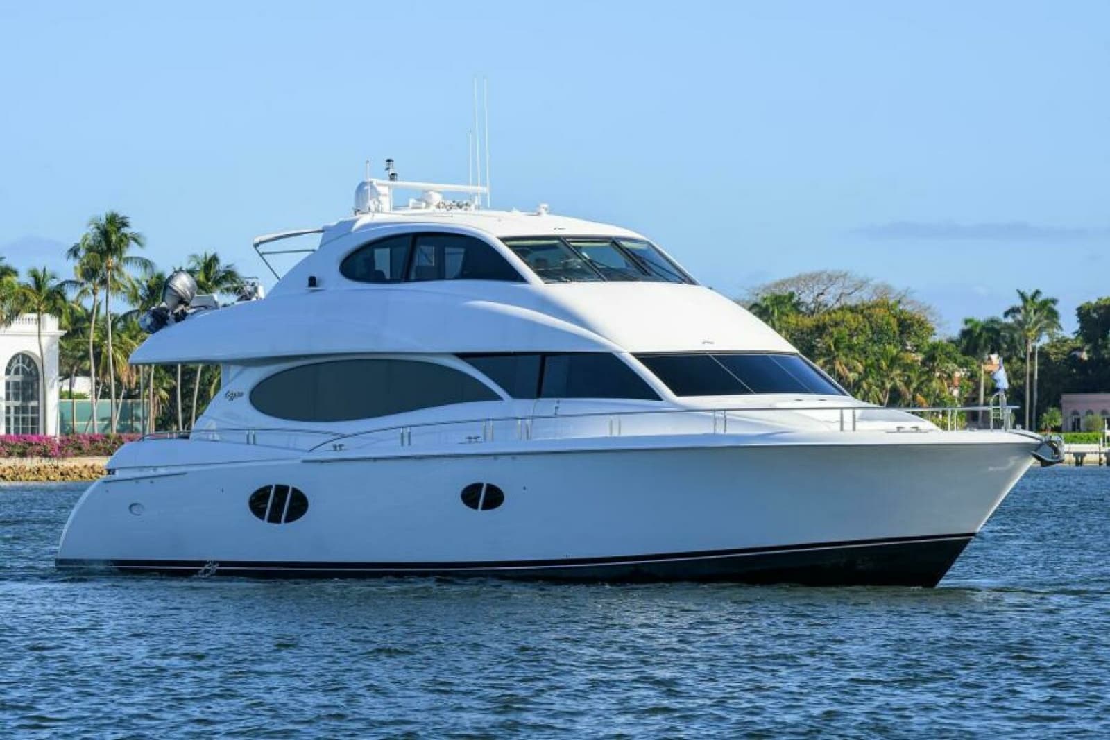 2007 Lazzara Yachts 80 Enclosed - Photo 53