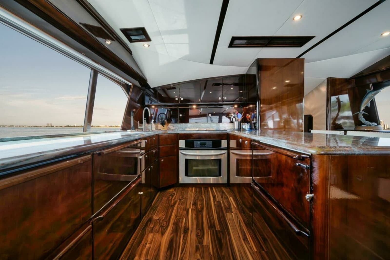 2005 Ocean 73 Super Sport - Photo 6