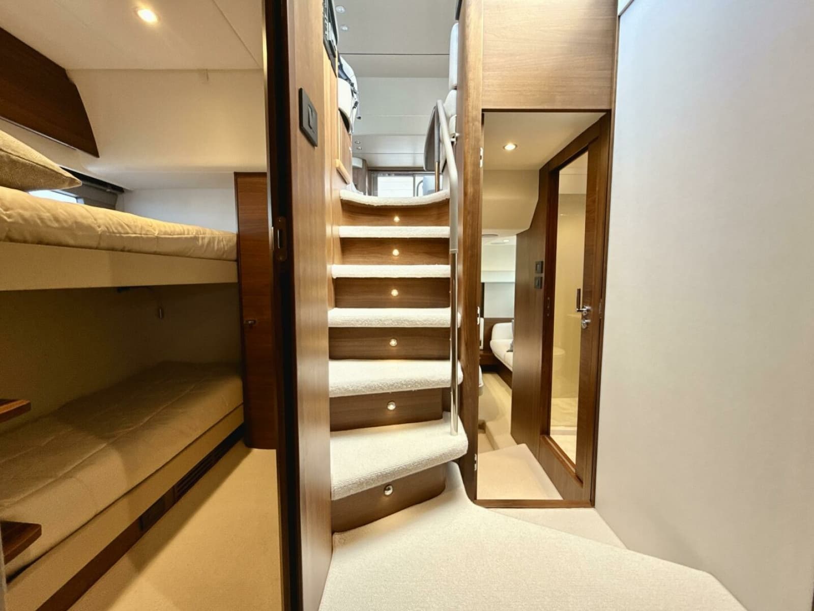 2026 Princess F50 - Photo 9