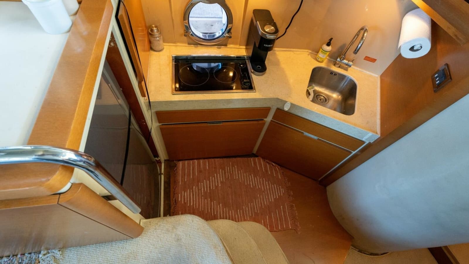 2013 Azimut 40 Flybridge - Photo 16