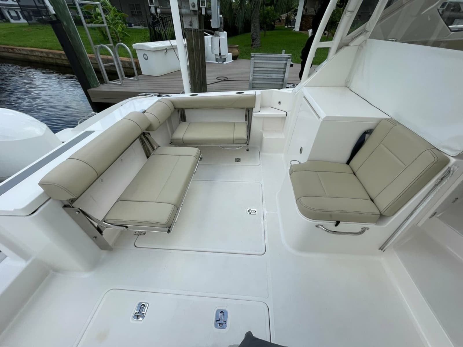 2017 Pursuit 325 OS - Photo 16