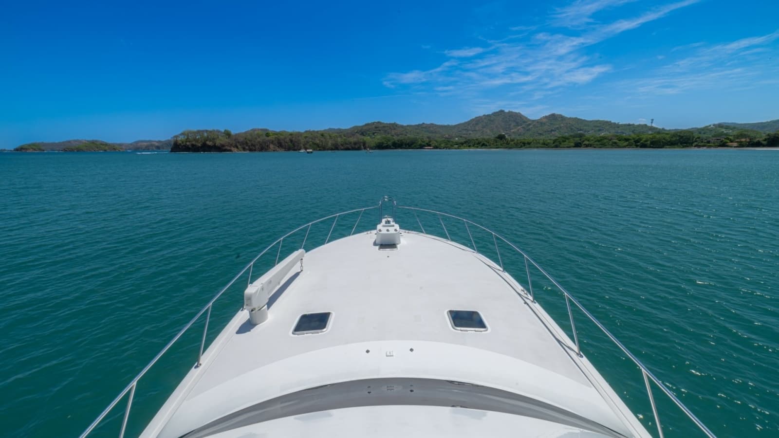 2005 Viking 61 Convertible - Photo 77