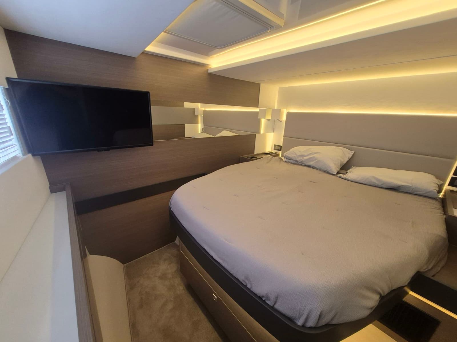 2023 Leopard 53 Powercat - Photo 39