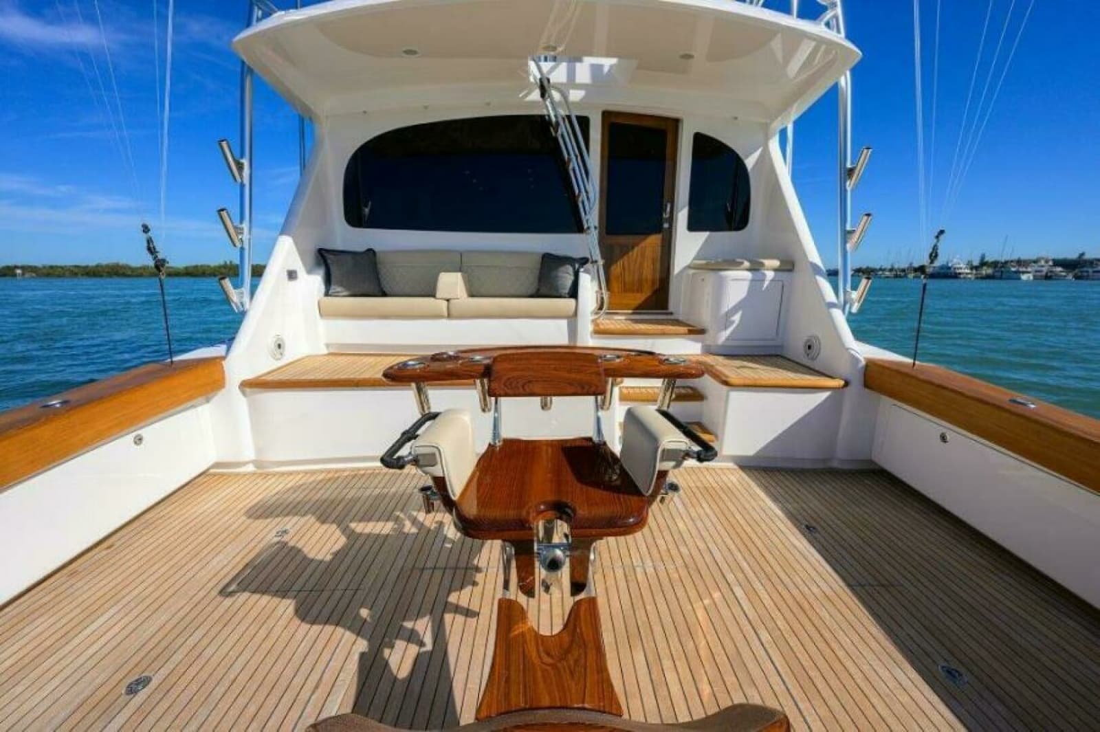 2020 Viking 72 Convertible - Photo 29
