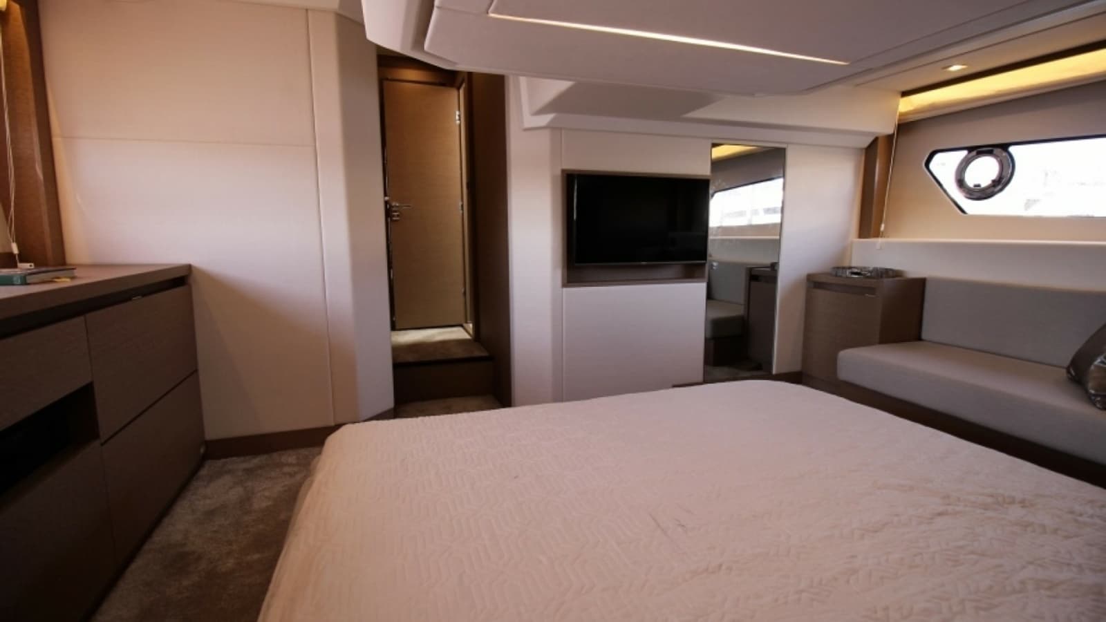 2018 Prestige 460 - Photo 20