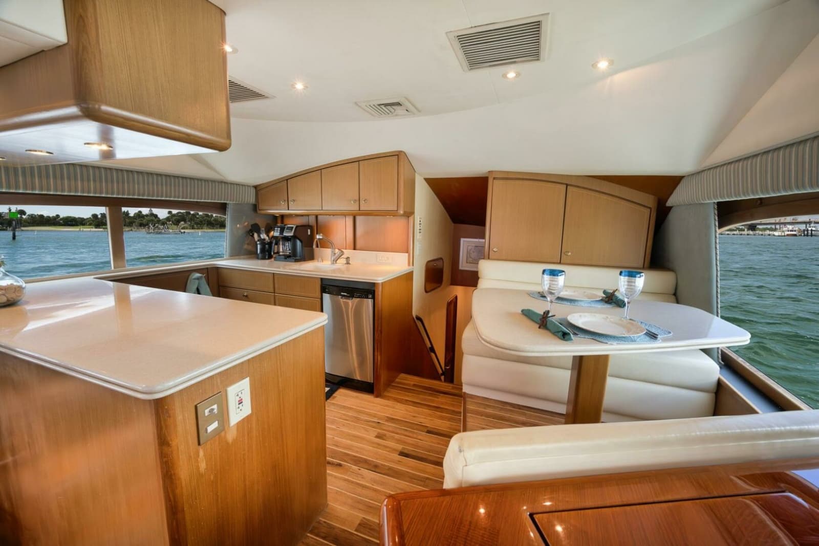 2004 Ocean Yachts 57 Enclosed Bridge Convertible - Photo 5