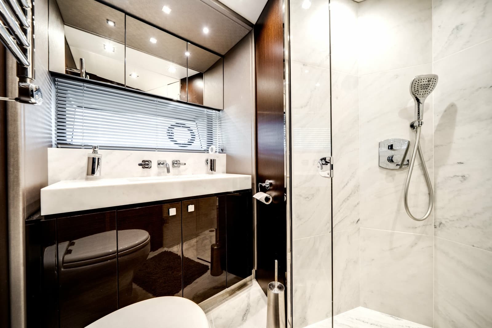2019 Sunseeker 76 Flybridge - Photo 27