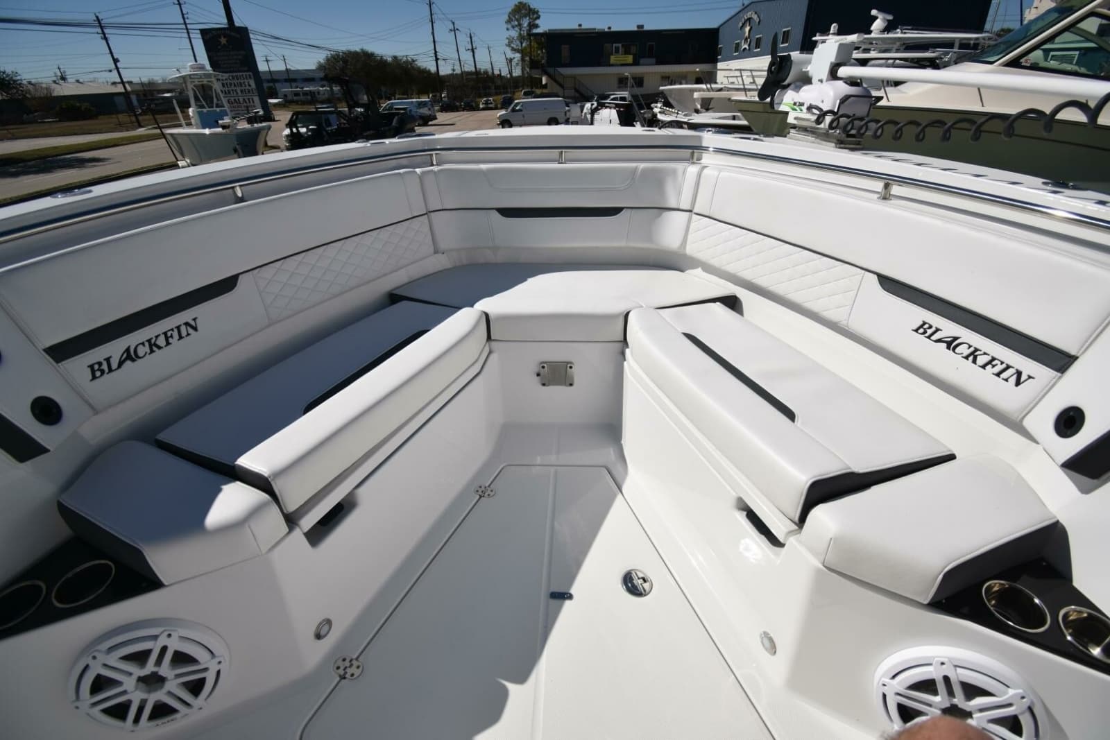 2021 Blackfin 332 - Photo 23