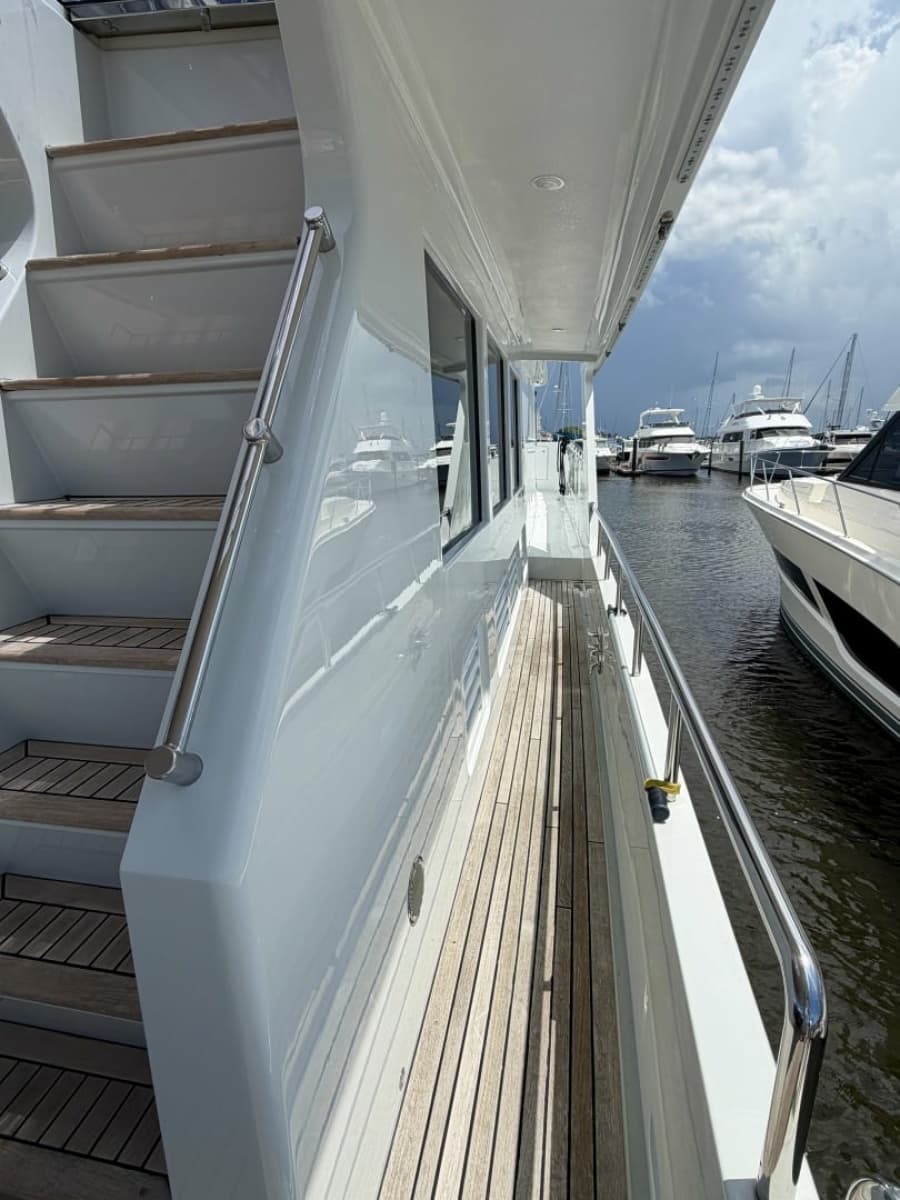 2012 Alaskan 70 Motor Yacht - Photo 12