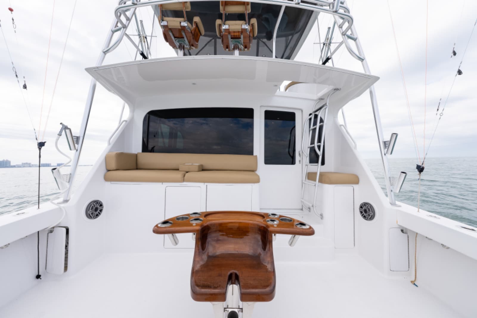 2003 Viking 45 Convertible - Photo 12