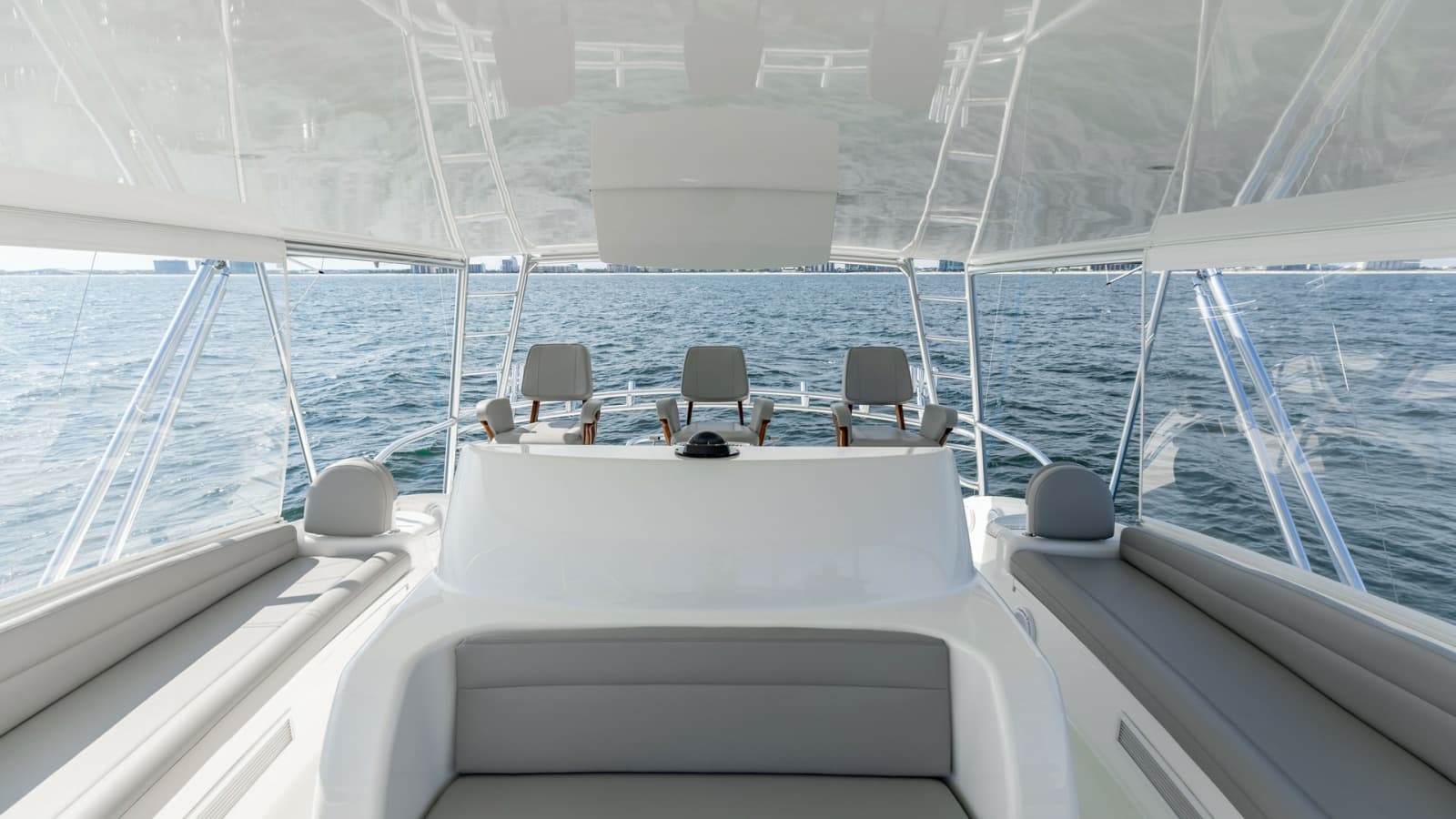 2018 Viking 72 Convertible - Photo 49