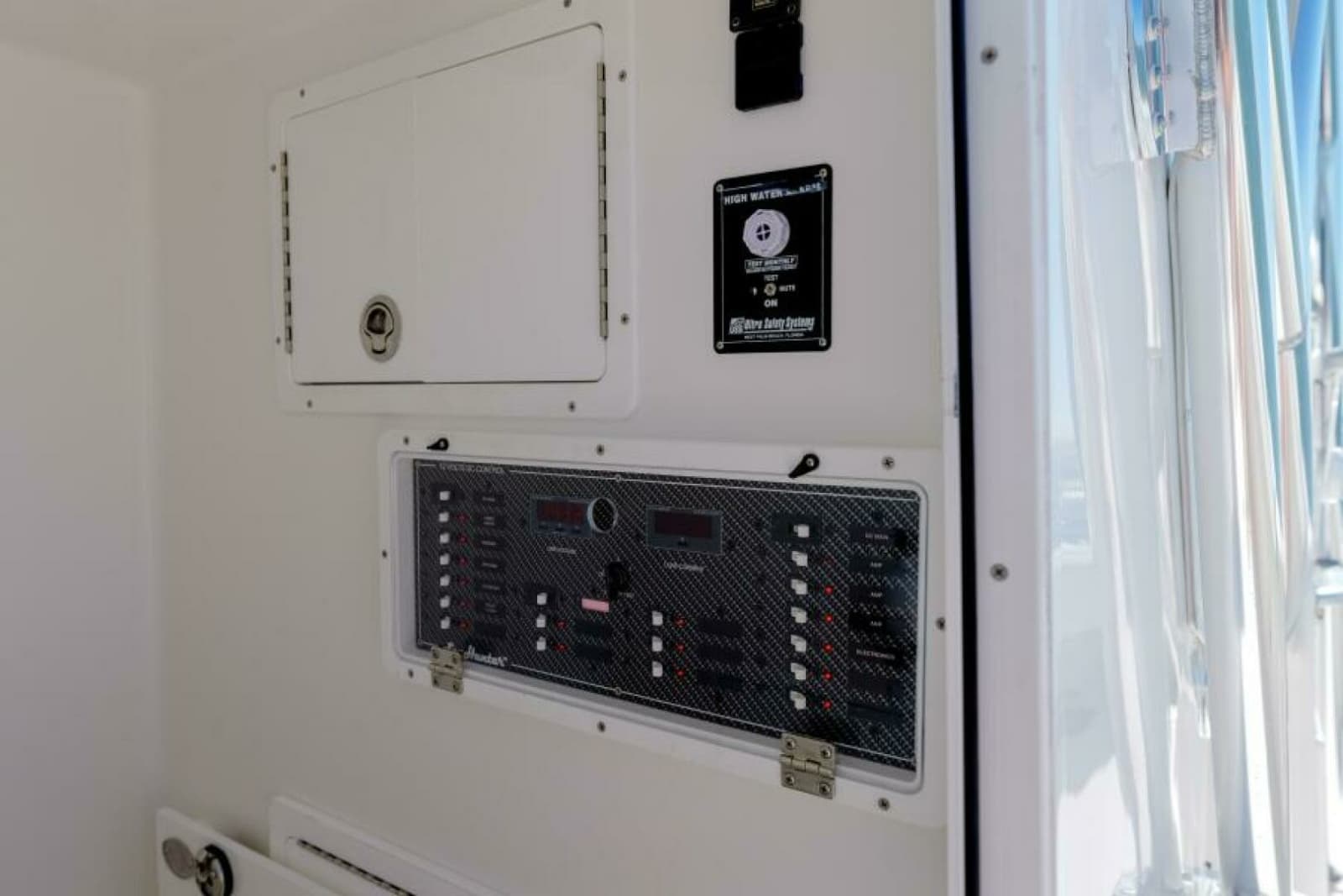 2023 SeaHunter 38 CTS - Photo 51