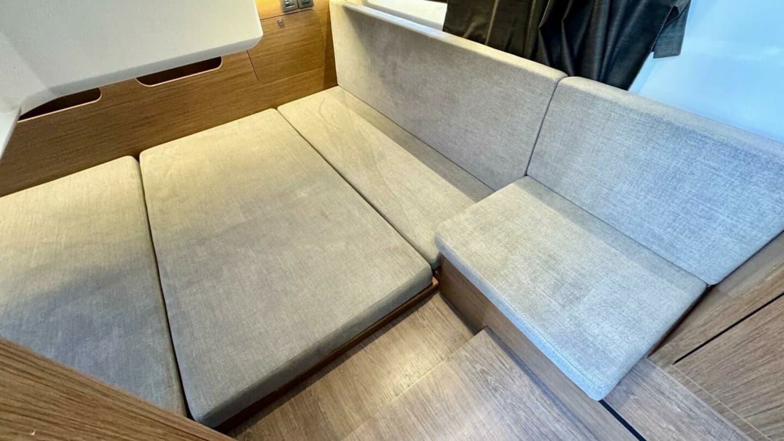 2022 Beneteau Antares 11 - Photo 10