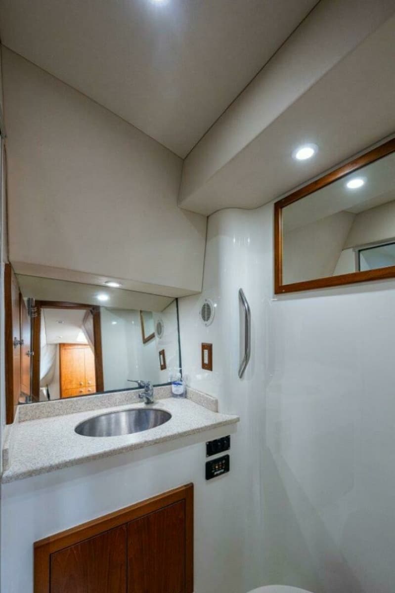 2007 Albemarle 36 Express - Photo 22
