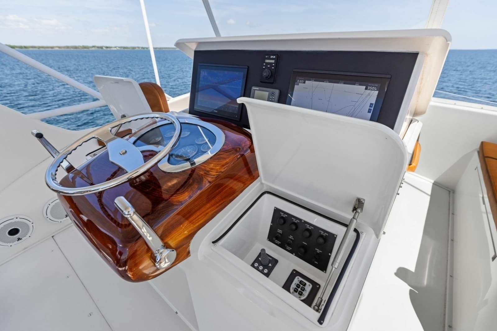 2008 Viking 68 Skybridge - Photo 13