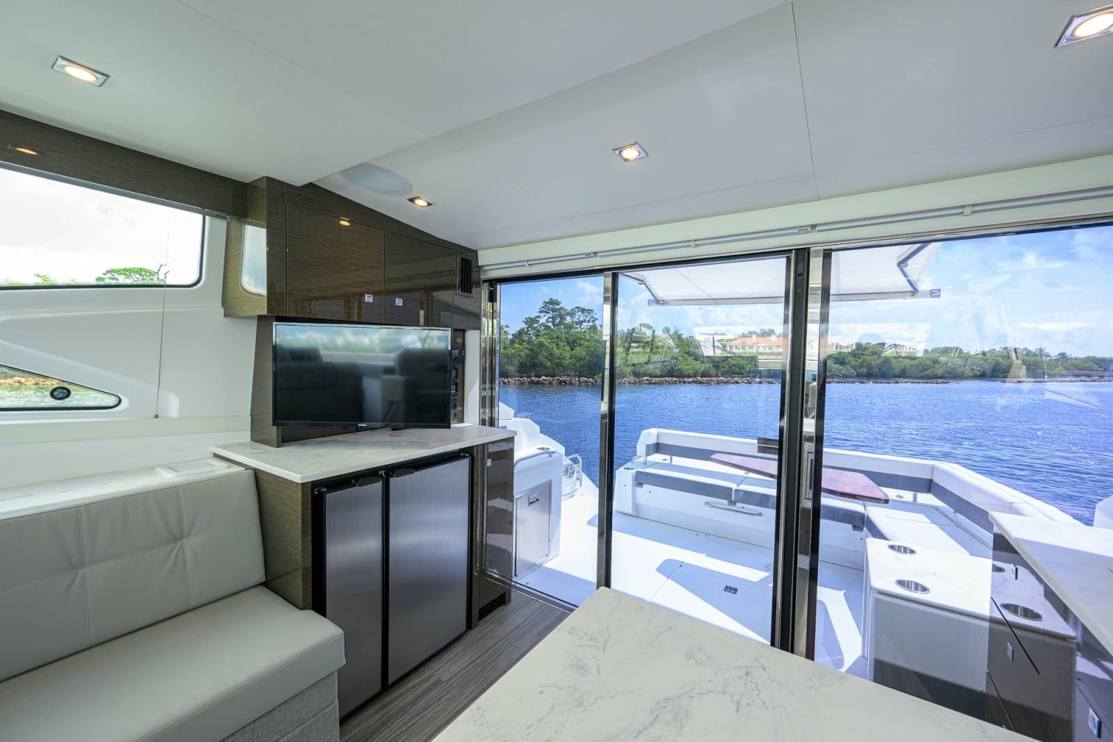 2020 Cruisers 46 Cantius - Photo 4