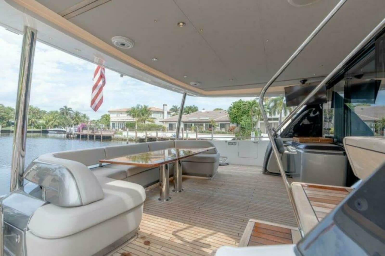 2019 Princess 85 Motor Yacht - Photo 32