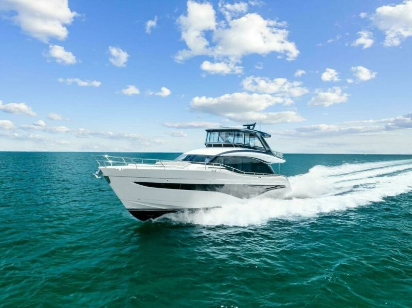 2024 Princess Y72 Motor Yacht - Photo 16
