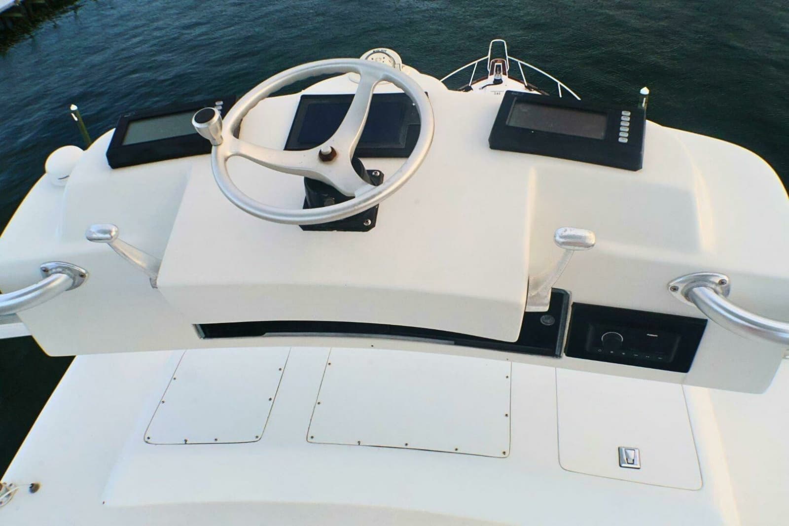 2001 Donzi 73 Sport Yacht - Photo 62