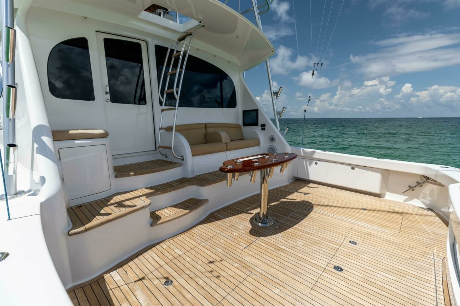 2017 Viking 66 Convertible - Photo 4
