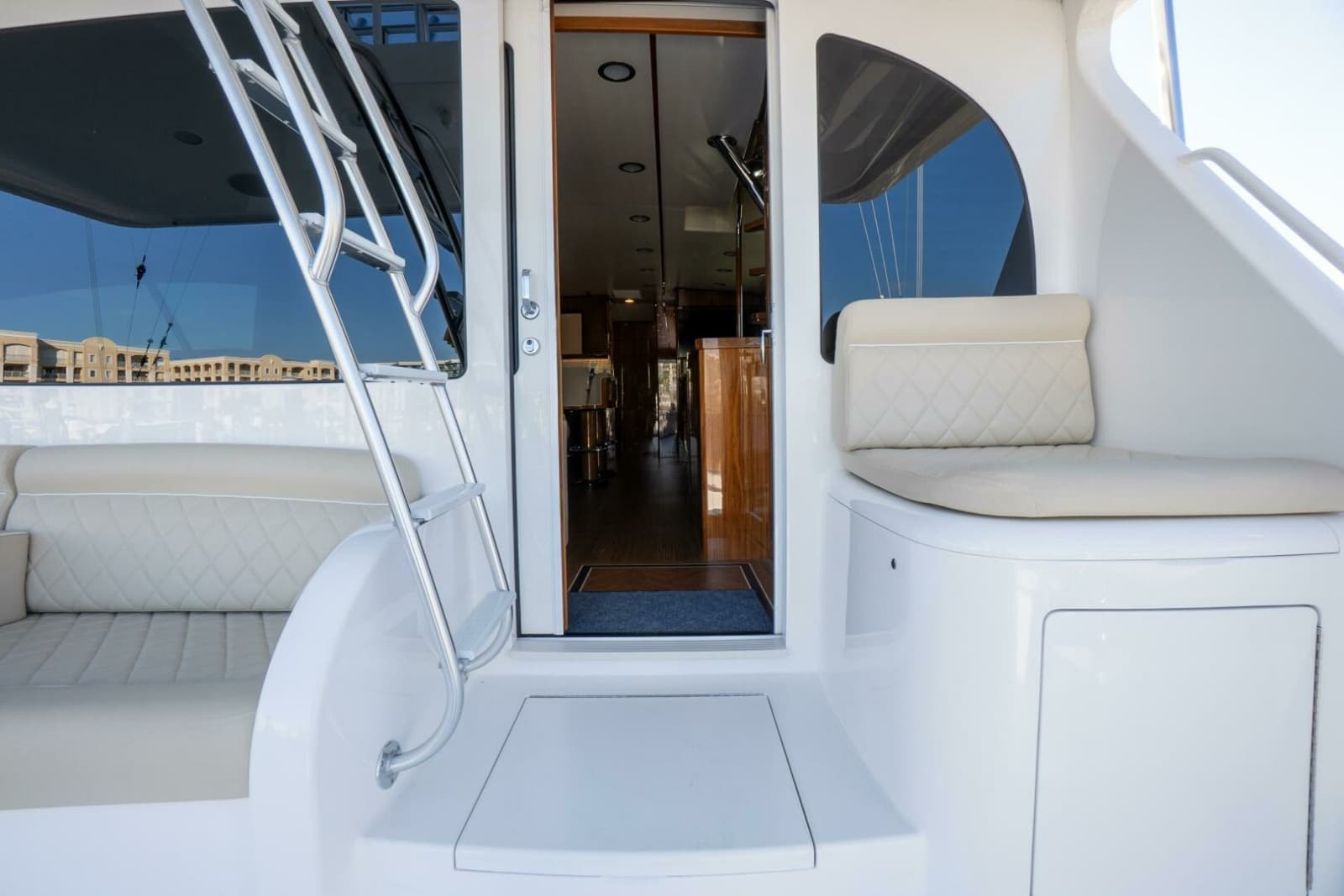2021 Viking 72 Enclosed Bridge - Photo 32