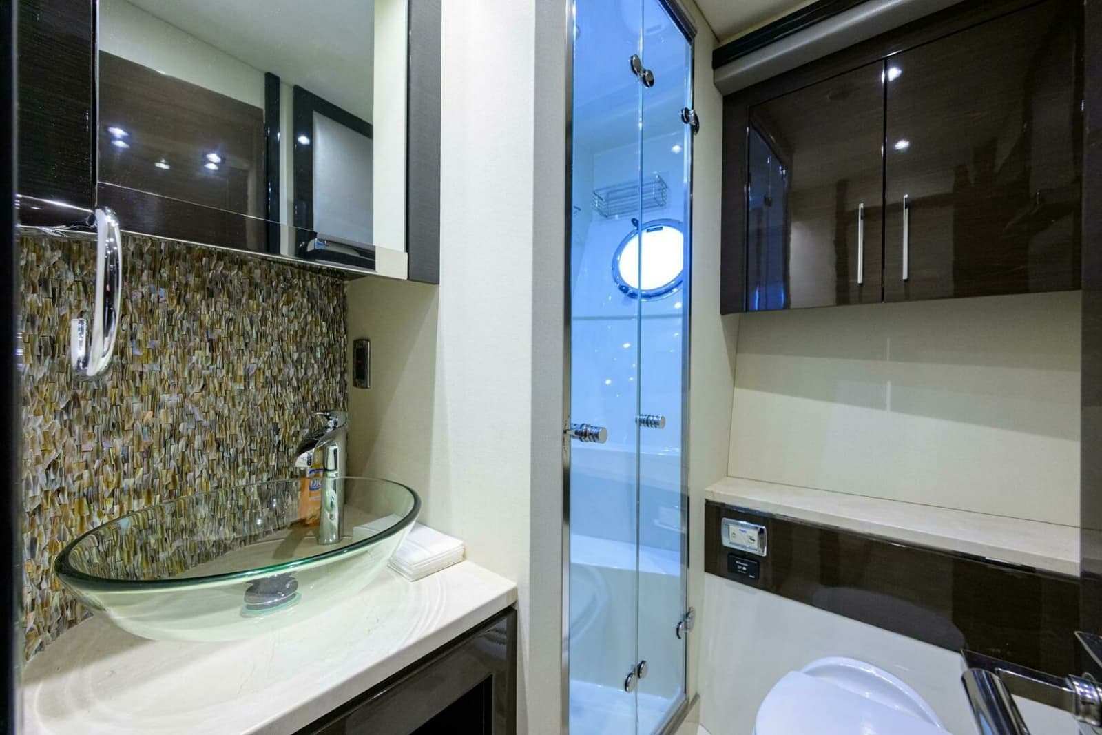 2016 Marquis 660 Sport Yacht - Photo 19