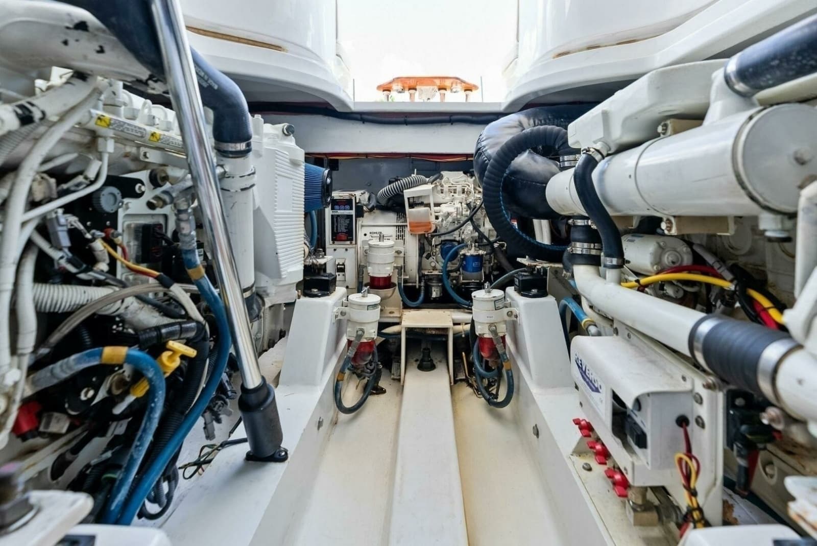 2018 Custom Carolina 35 Express - Photo 41
