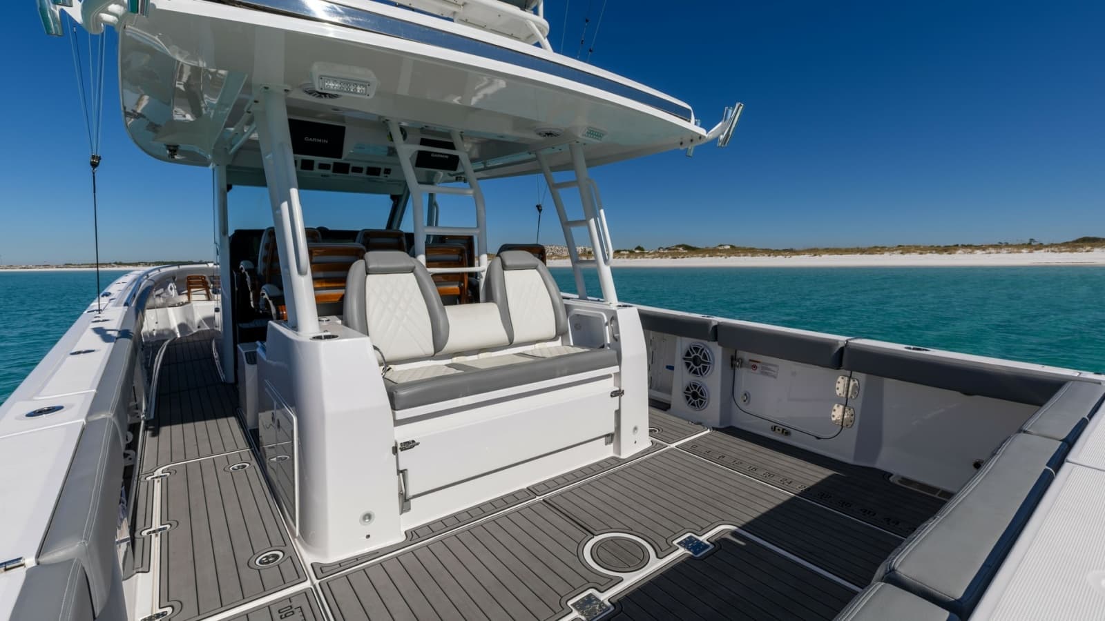 2024 Everglades 455 Center Console - Photo 18