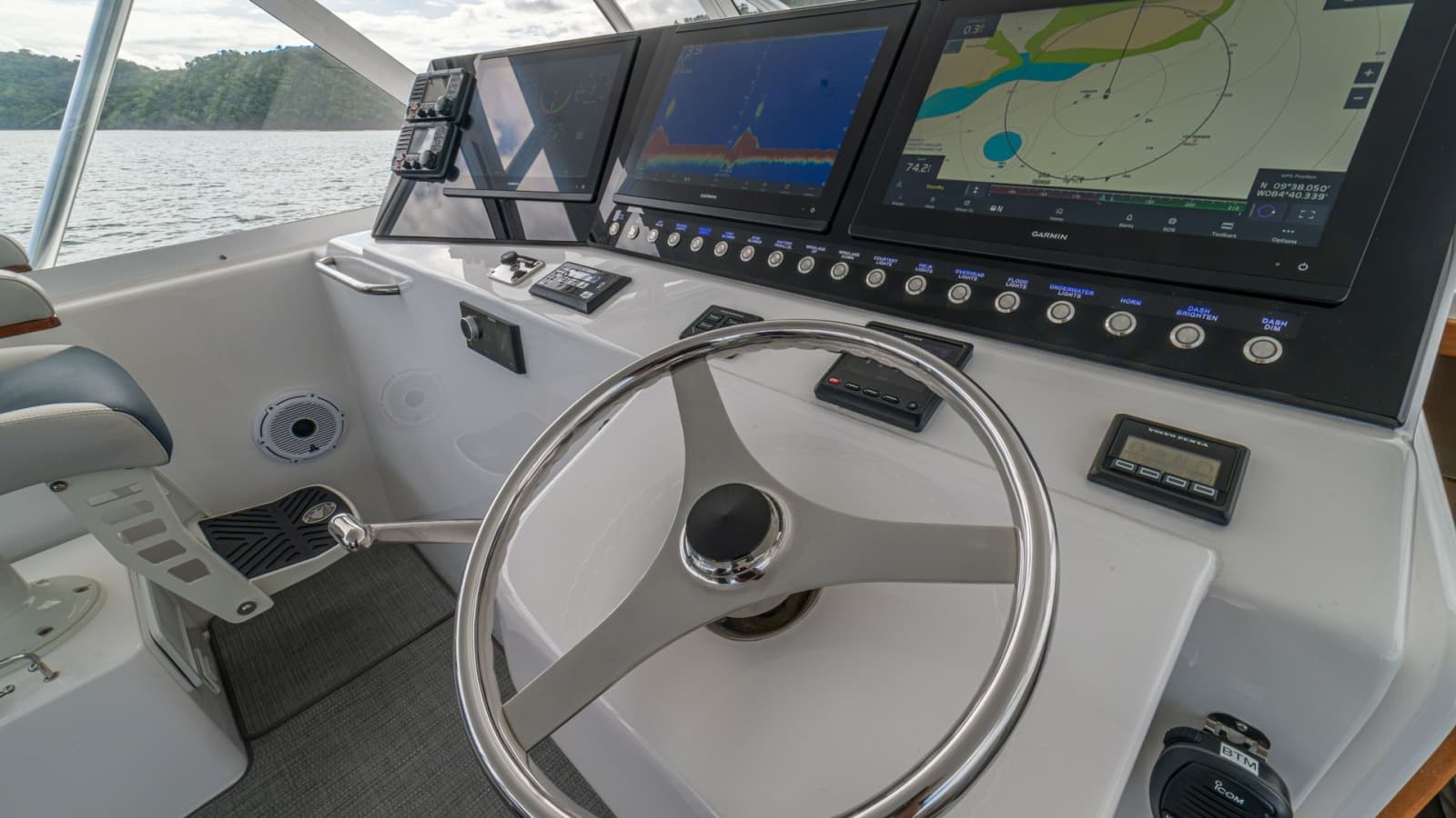 2020 Cabo 40 Express - Photo 14