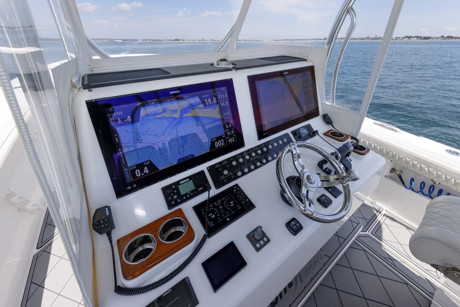 2021 Front Runner 39 Center Console - Photo 4