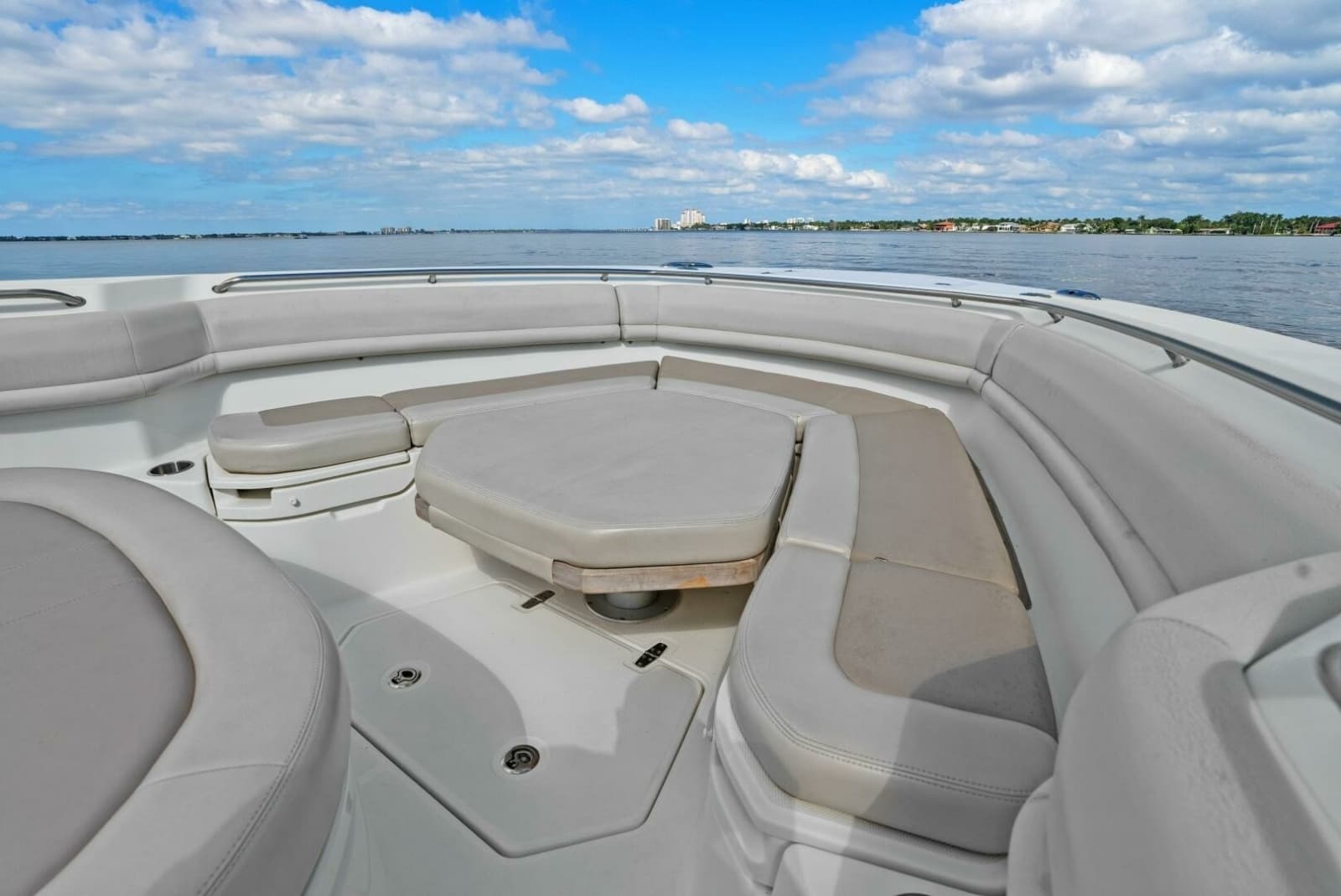 2019 Boston Whaler 380 Outrage - Photo 19