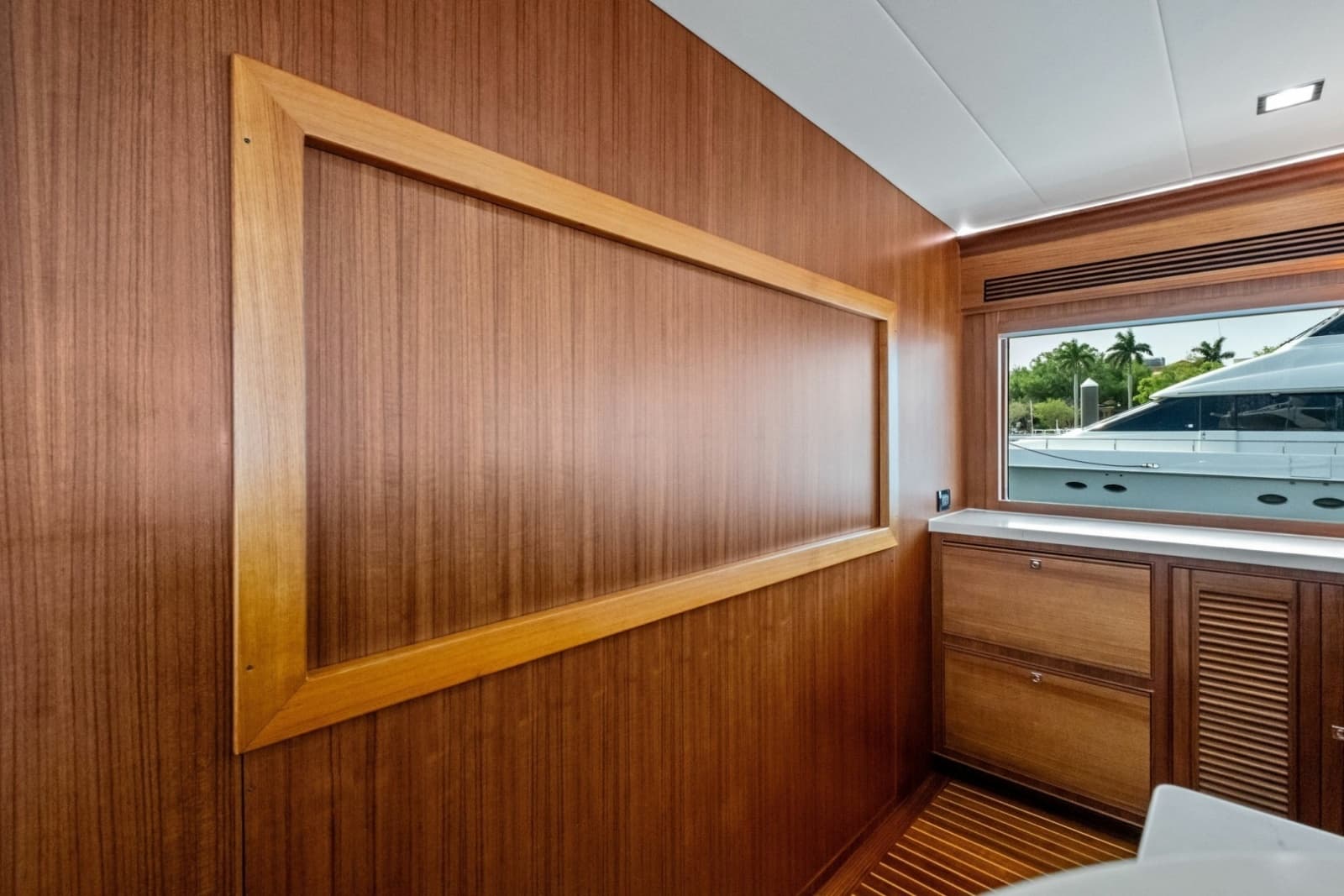 2024 Marlow 90V - Photo 29