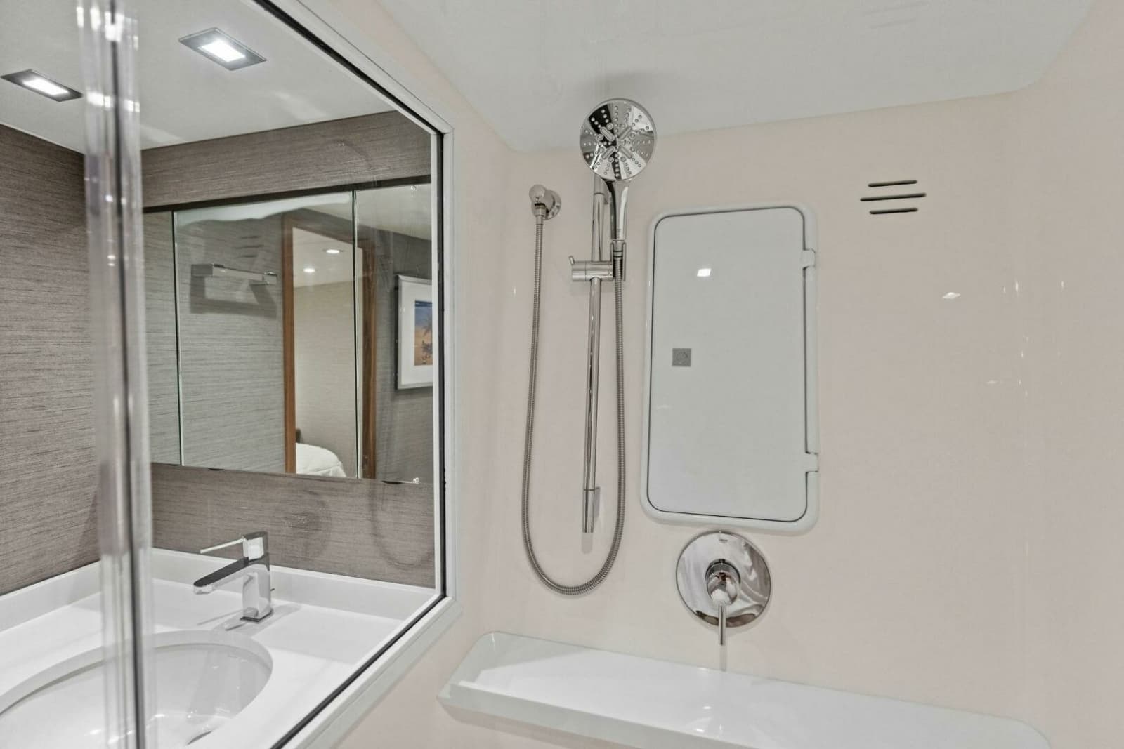 2023 Viking 54 Convertible - Photo 43