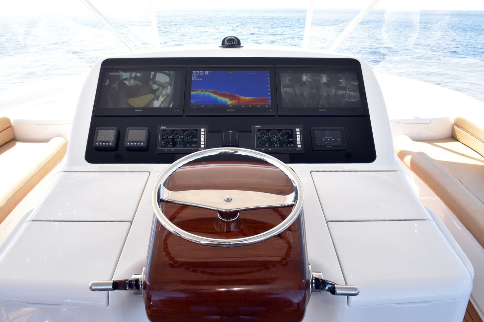 2016 Viking 55 Convertible - Photo 34