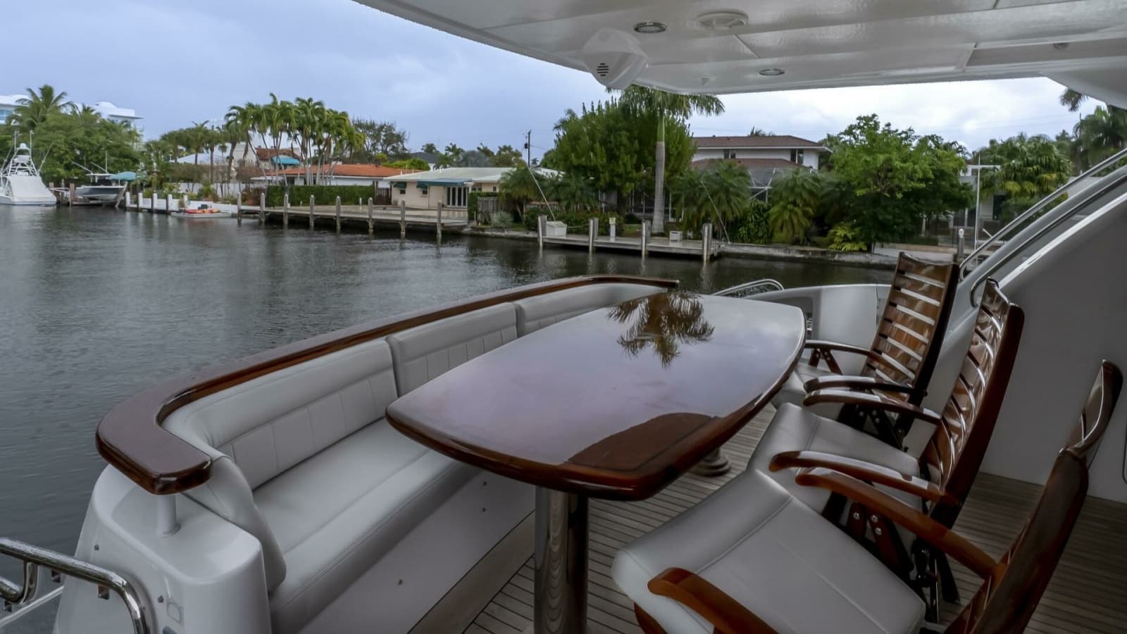 2007 Hatteras 80 - Photo 16