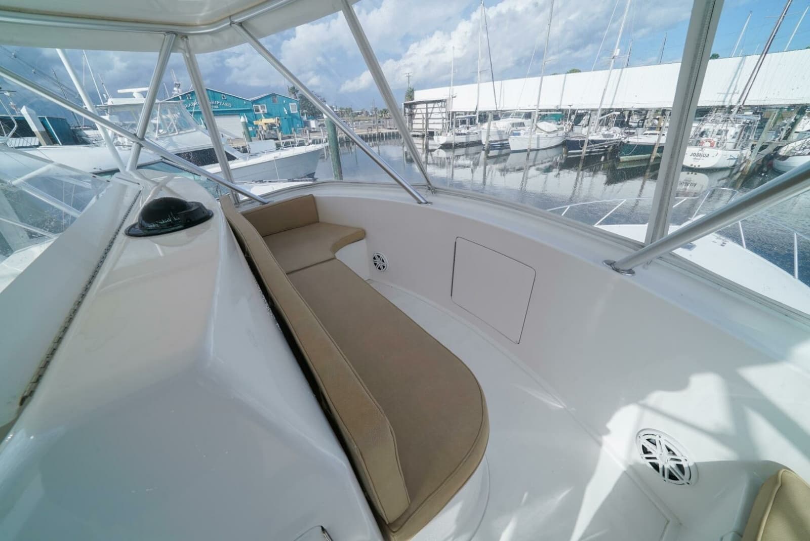 2007 Viking 45 Convertible - Photo 45