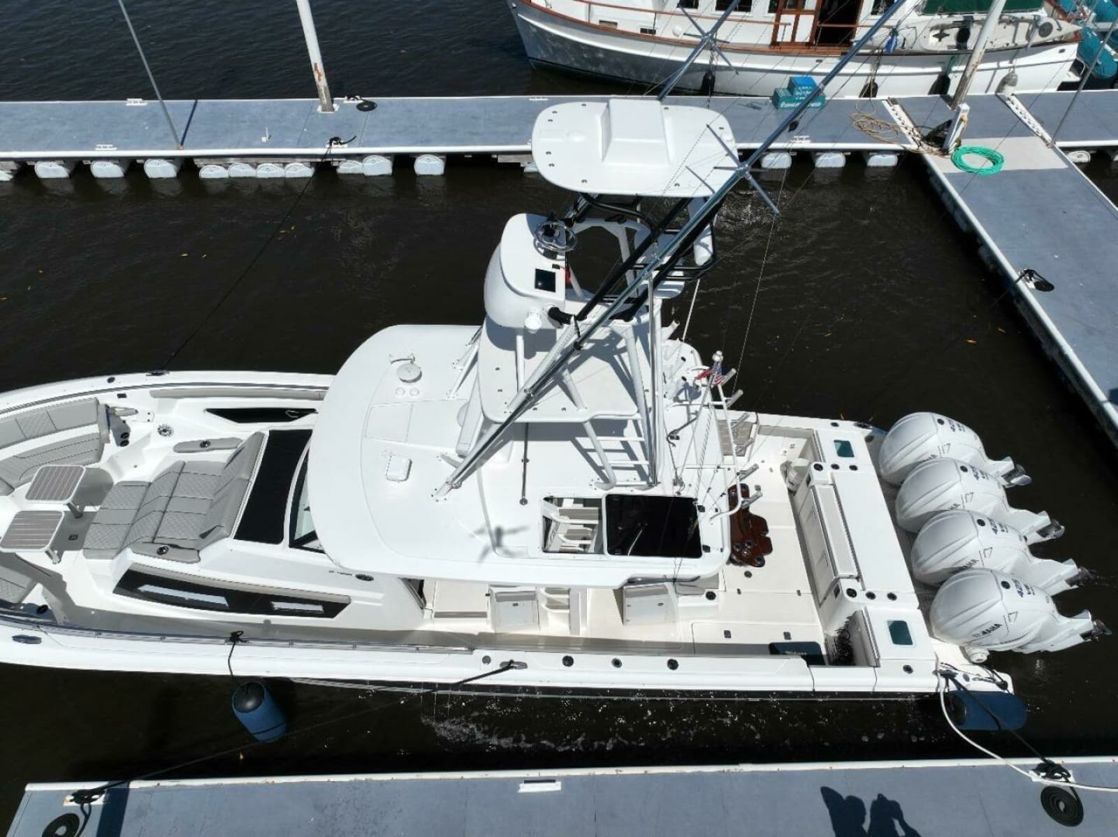 2022 Pursuit S428 - Photo 9