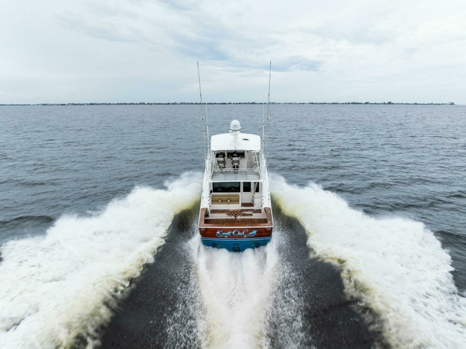 2006 Viking 61 Convertible - Photo 90