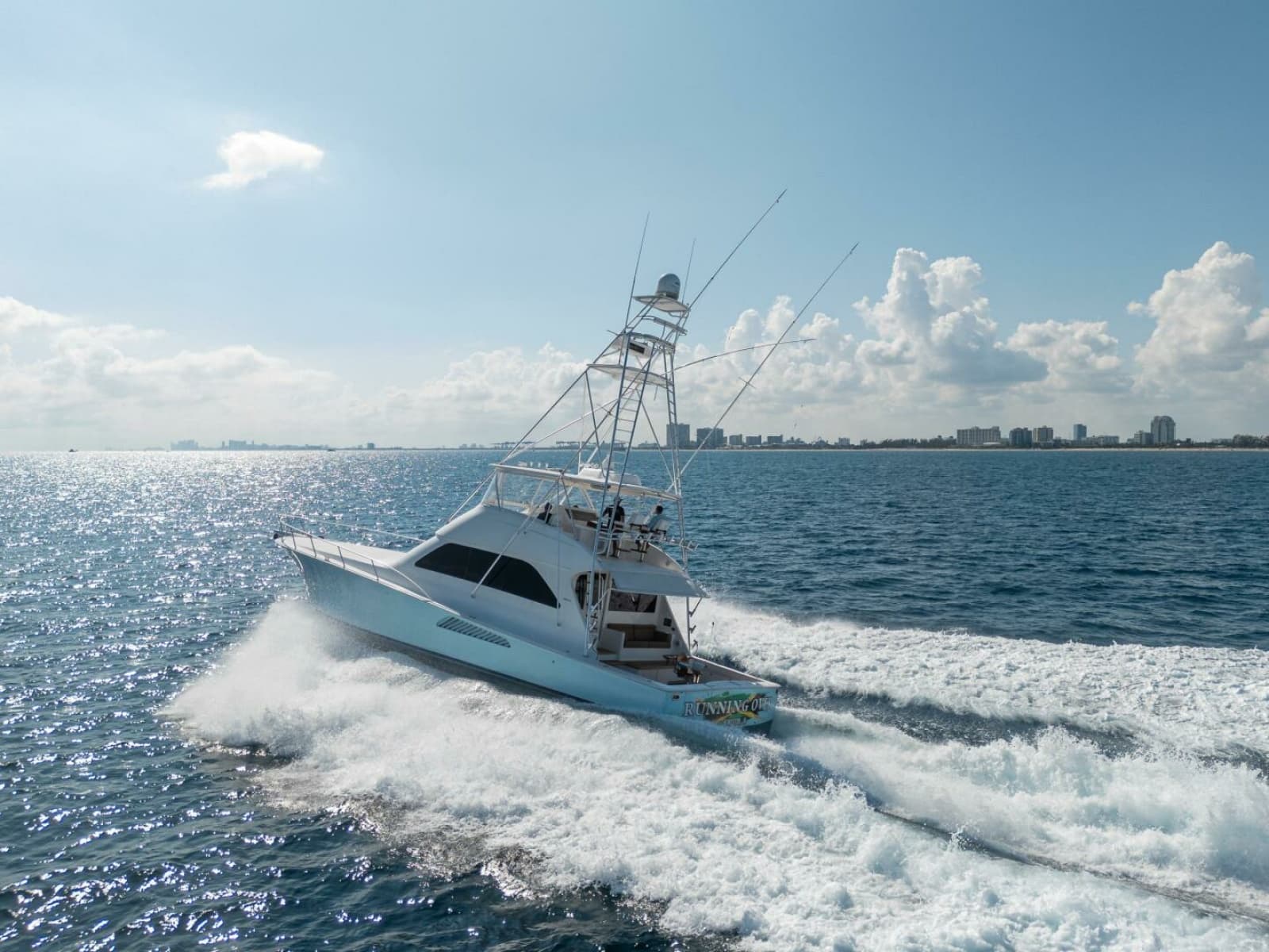 2006 Viking 68 Convertible - Photo 17